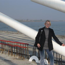 lilqna-petrova_280x280_crop_478b24840a