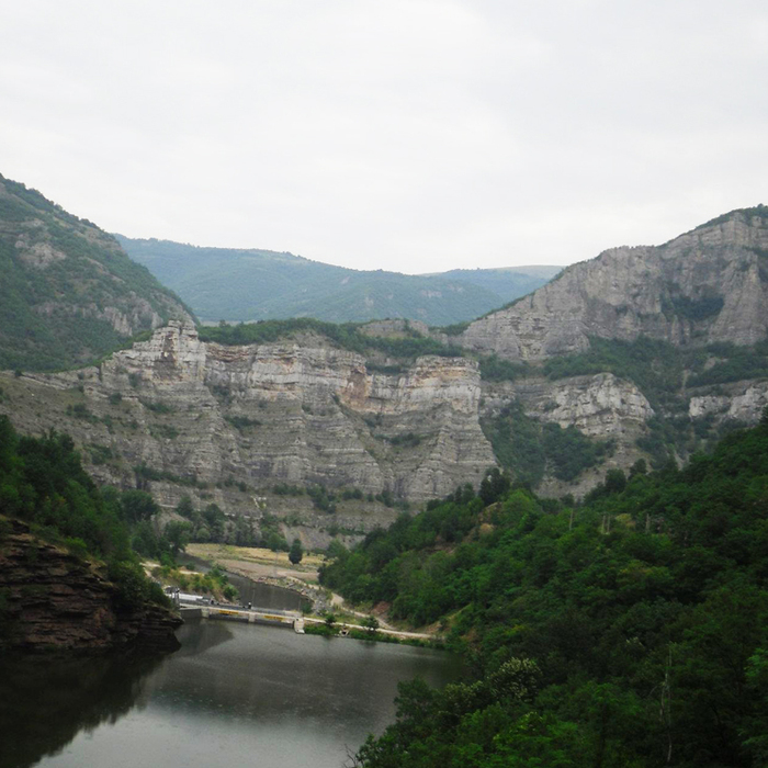 prirodni1_700x700_crop_478b24840a