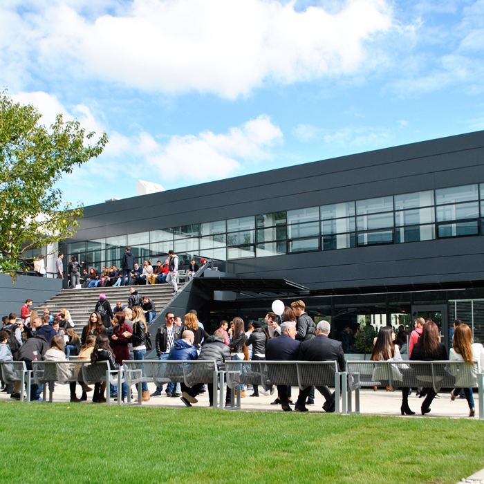 nbu2015-2_700x700_crop_478b24840a